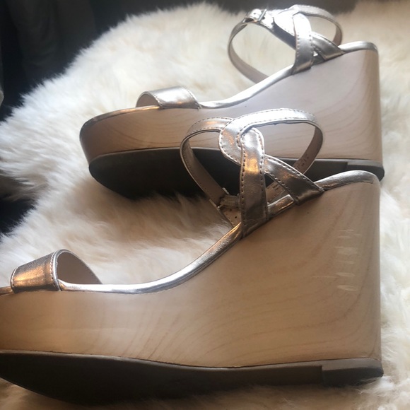 Soft Metallic Gold + Wooden Wedge From ALDO - Picture 7 of 7